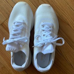 Adidas Swift Run X Cloud White sz 9 NWOT